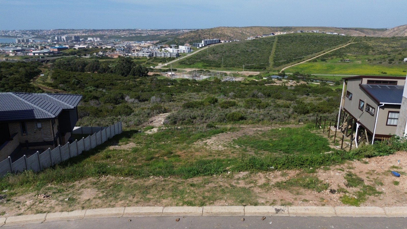 VACANT LAND FOR SALE IN SEEMEEU PARK