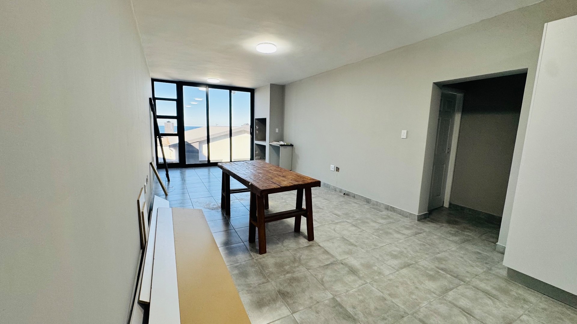 Photo 9 of 3 Bedroom Apartment / Flat for Sale in Island View