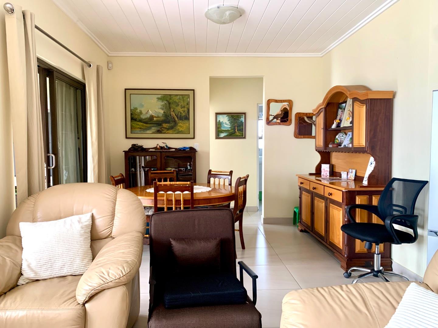 Photo 7 of 3 Bedroom House for Sale in Dana Bay