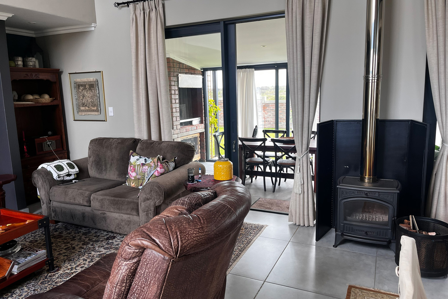 Photo 3 of 3 Bedroom House for Sale in Hartenbos Central