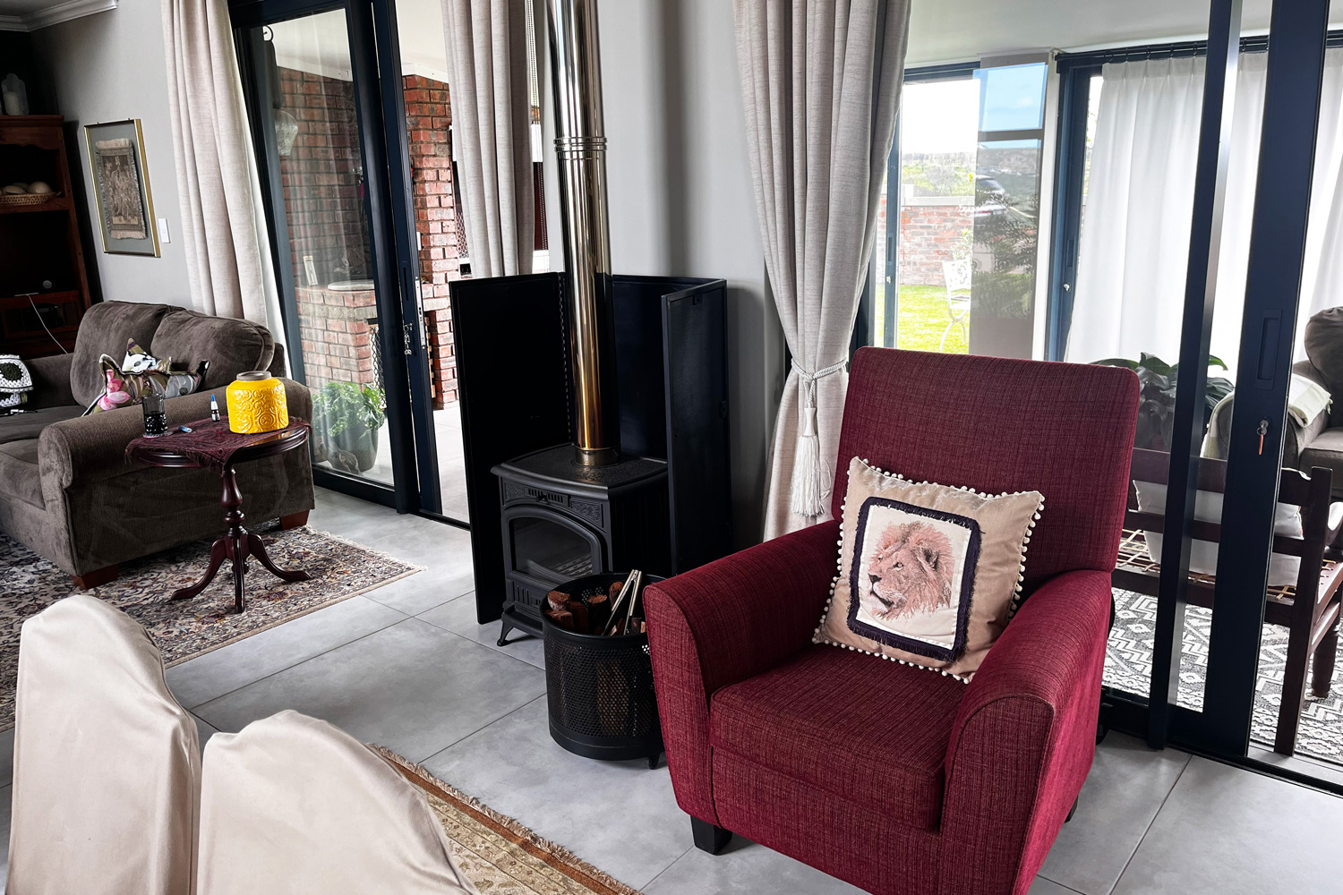 Photo 5 of 3 Bedroom House for Sale in Hartenbos Central