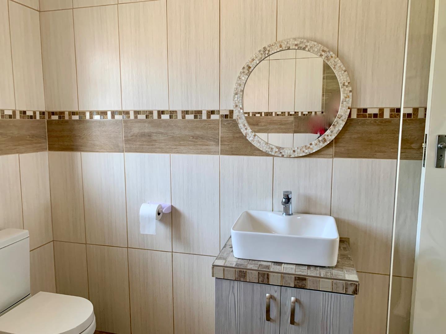 Photo 16 of 3 Bedroom House for Sale in Heiderand