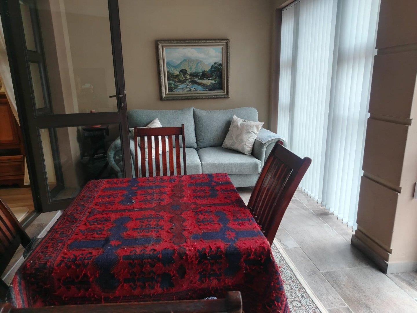 Photo 10 of 3 Bedroom House for Sale in Outeniqua Strand