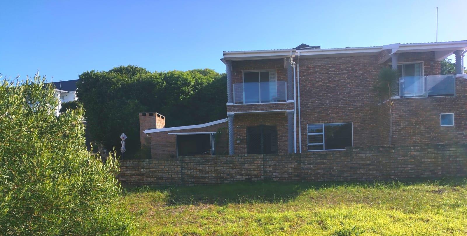 Photo 20 of 3 Bedroom House for Sale in Pienaarstrand