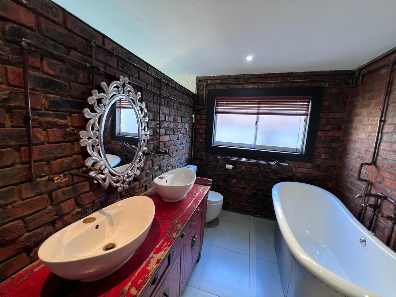 Photo 23 of 3 Bedroom House for Sale in Reebok