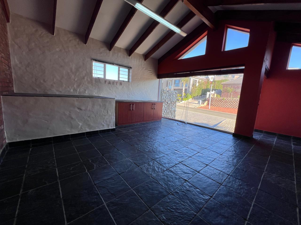 Photo 5 of 3 Bedroom House for Sale in Reebok