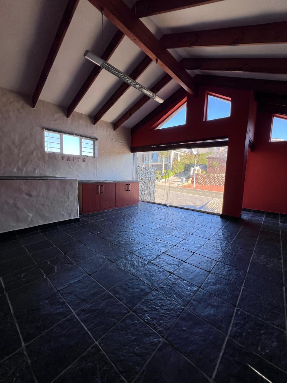 Photo 4 of 3 Bedroom House for Sale in Reebok