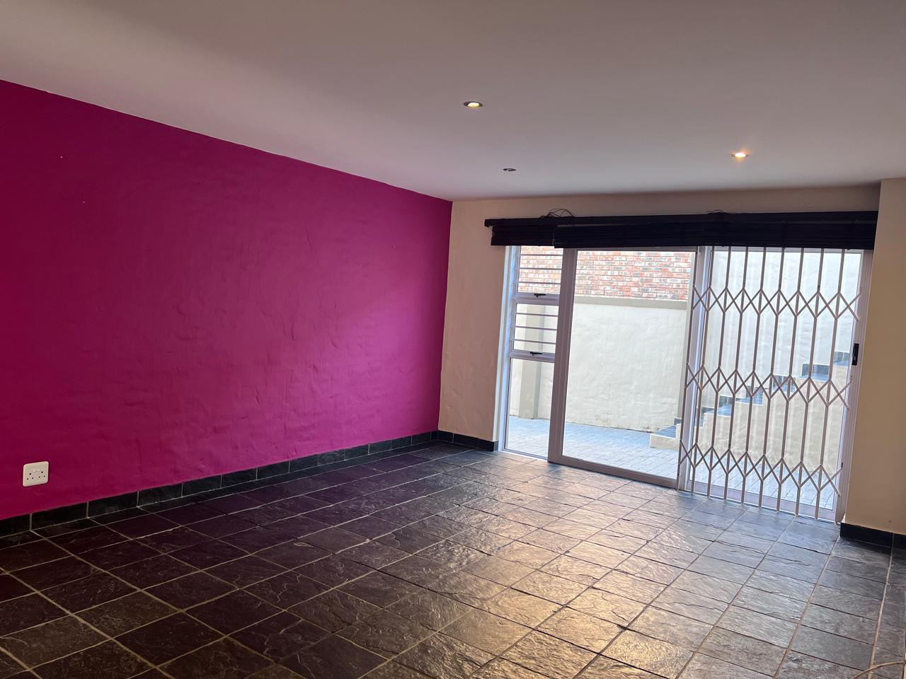 Photo 20 of 3 Bedroom House for Sale in Reebok