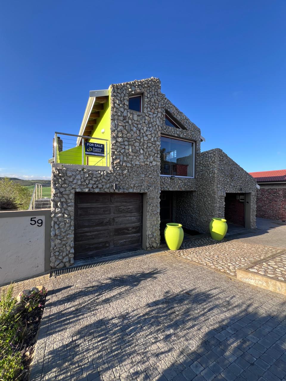 Photo 3 of 3 Bedroom House for Sale in Reebok