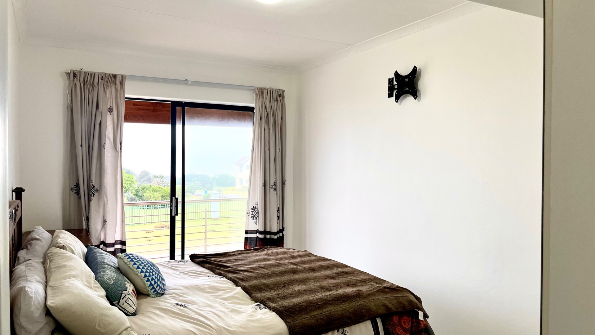 Photo 16 of 3 Bedroom Townhouse for Sale in Mossel Bay Central