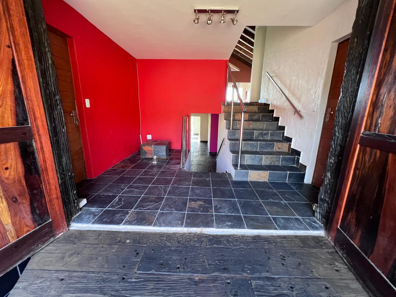 Photo 52 of 6 Bedroom House for Sale in Bayview