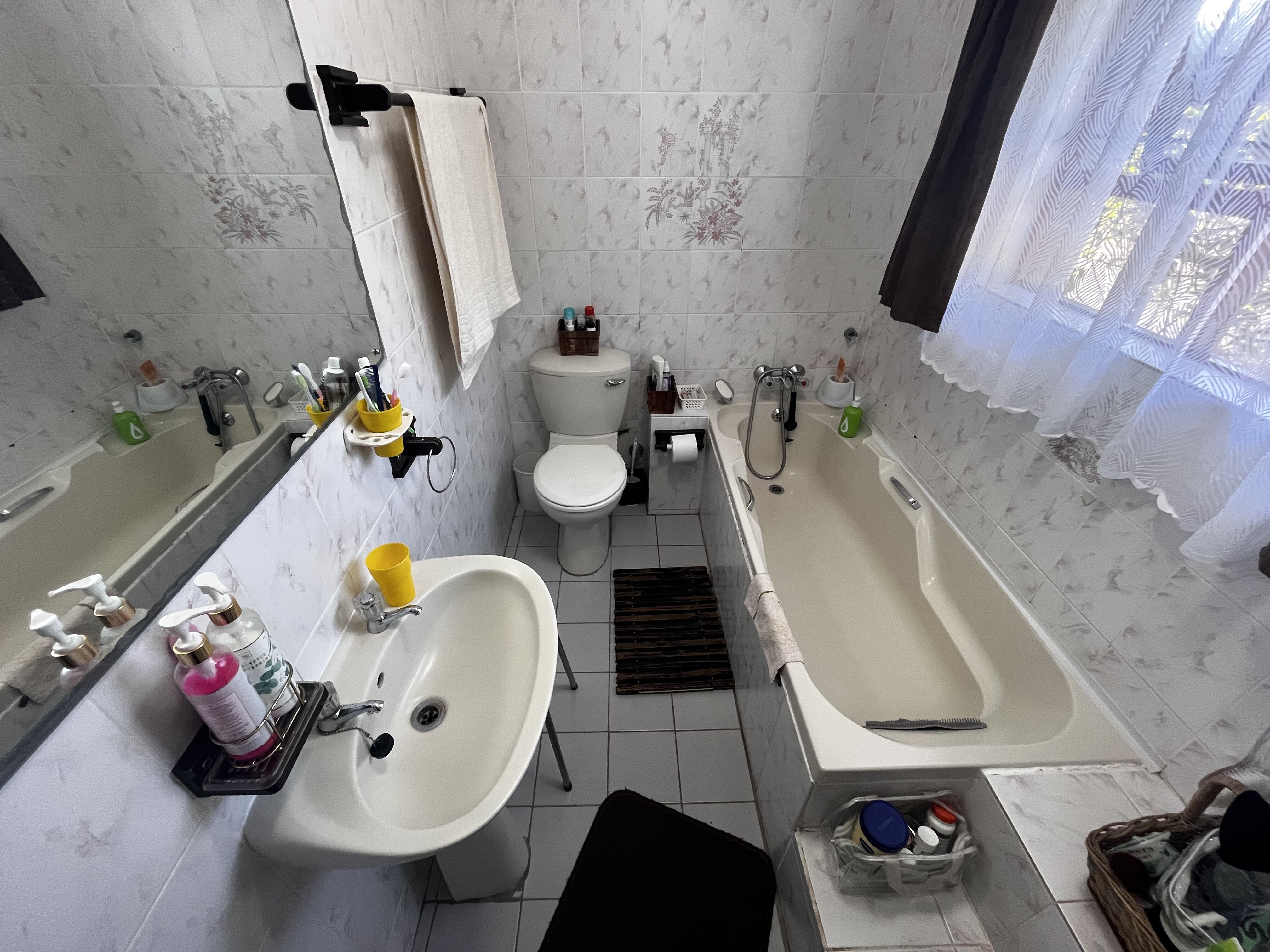 Photo 24 of 6 Bedroom House for Sale in Hartenbos Central