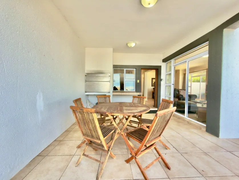 Photo 7 of Stylish Three-Bedroom Home with Ocean Views in Pinnacle Point Golf Estate