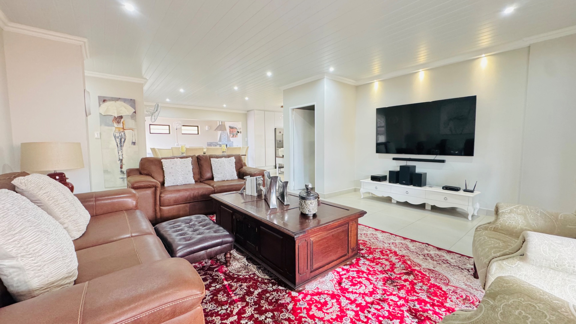 Photo 2 of Luxury Secure Living in the Centre of Hartenbos